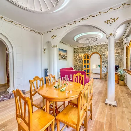 Charming For 6 Guests * Alcúdia