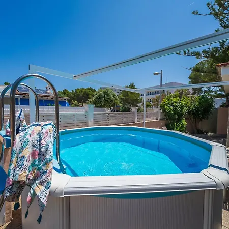 Charming For 6 Guests Сasa de vacaciones *