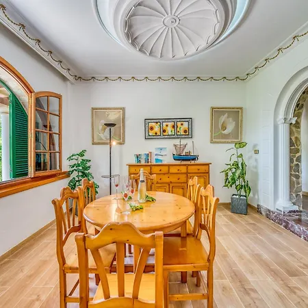 Charming For 6 Guests * Alcúdia