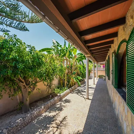 Charming For 6 Guests Alcúdia